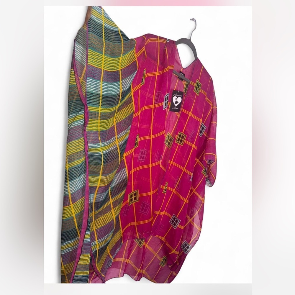 Pink Geometric Women's Cardigan - Picture 5 of 5